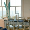 coastal-style-vacation-home-dining-room
